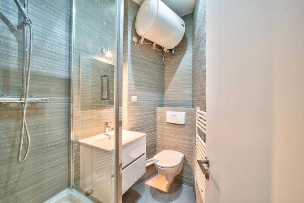 Bel Appartement Au Coeur De Montmartre Paris Exterior photo